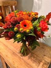 Ladda upp bild till gallerivisning, Bukett Glöd