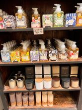 Ladda upp bild till gallerivisning, Tvål Michel Design Works